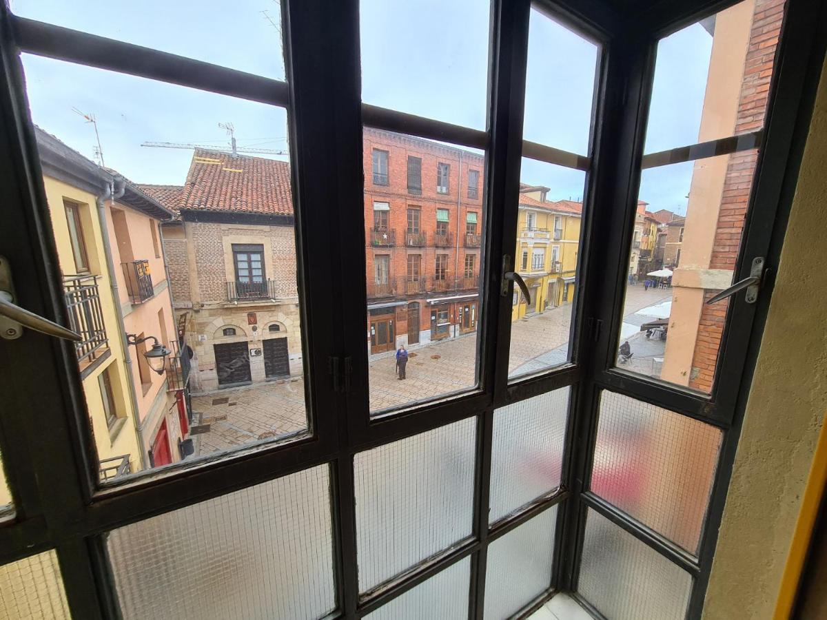 Www Sanmartinplaza Es En El Corazon Del Casco Historico Apartment Leon Ngoại thất bức ảnh