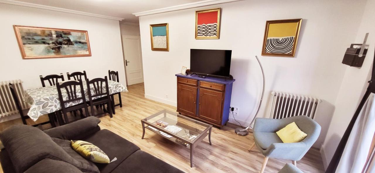 Www Sanmartinplaza Es En El Corazon Del Casco Historico Apartment Leon Ngoại thất bức ảnh