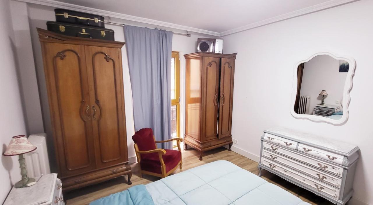 Www Sanmartinplaza Es En El Corazon Del Casco Historico Apartment Leon Ngoại thất bức ảnh